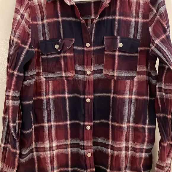 Universal Thread Flannel - Picture 3 of 3